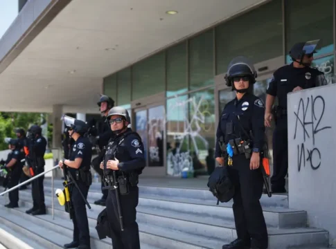 Новый закон Калифорнии ставит под угрозу безопасность местных полицейских