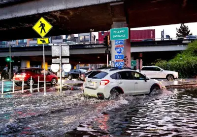 Буря в Южной Калифорнии: редкая и мощная стихия угрожает Лос-Анджелесу