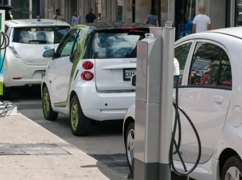 Электромобили и сельское хозяйство: неожиданный конфликт между Китаем и Канадой