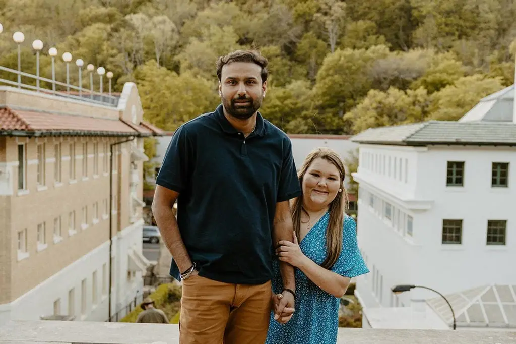 Полиция приняла духи 'Opium' за наркотики и разрушила жизнь индийского иммигранта