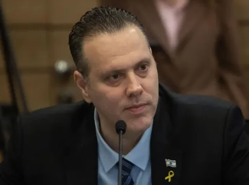 Скандал в Хайфе: Театр 'Аль-Мидан' под угрозой лишения финансирования