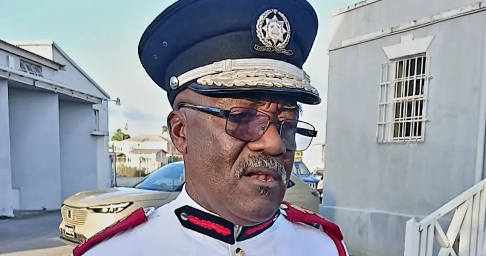 Пожарная служба Барбадоса готовится к новым вызовам: электромобили и литий-ионные батареи