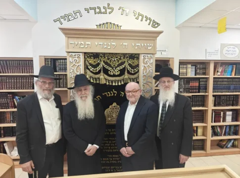 Синагога в базе, где погибли бойцы, вновь открыта после реставрации