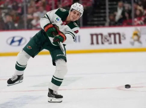 Израильский хоккеист в НХЛ: путь, татуировки и чемпионский титул