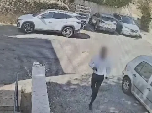 Нападение в синагоге в Иерусалиме: житель Рамот атаковал молящихся ножом и кулаками