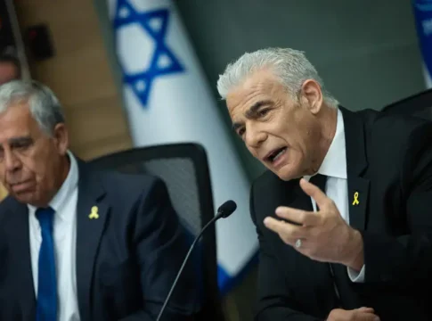 Нетаньяху и Лапид провели долгожданную встречу по вопросам безопасности