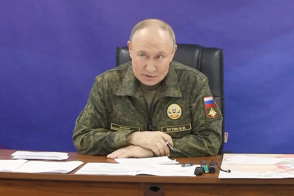 Украина нанесла массированный удар дронами после заявления Путина о новой ракете