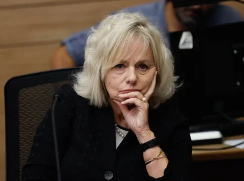 Дискуссия о разделении функций юридического советника правительства Израиля