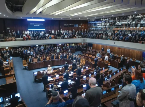 Спикер Кнессета объявил о третьем сокращении бюджета в пользу государства