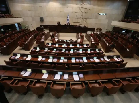 Депутат Кнессета Мирав Бен Ари обвинила харедим в равнодушии к семьям погибших после задержания студента