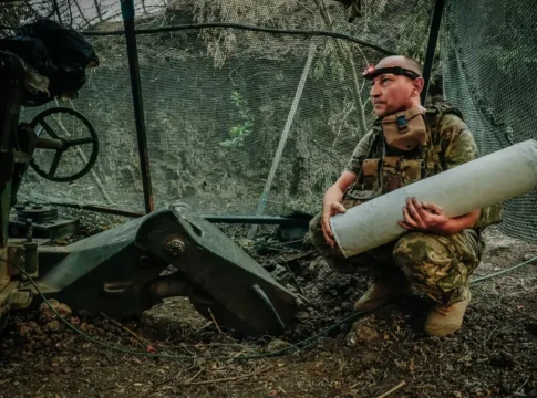 Запад ввел масштабные санкции против России: последствия для энергетического сектора и экономики