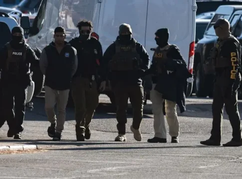 Администрация Трампа начинает чистку руководства иммиграционной службы в крупных городах США