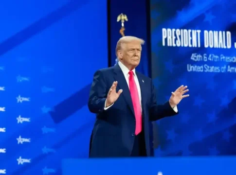 Трамп смягчил позицию по Украине, перейдя к политике неинтервенции