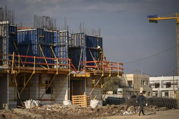 Война как катализатор: израильтяне массово идут в строительную отрасль