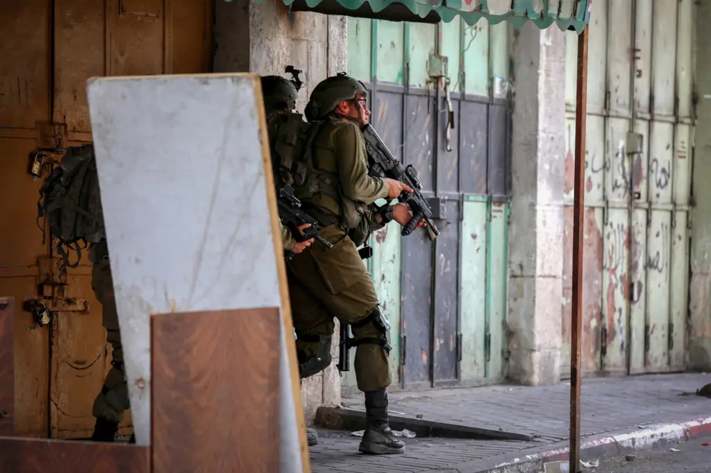 Израильские военные пресекли нападение на палестинские деревни, есть пострадавшие