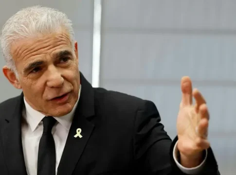 Яир Лапид отказался от кандидатуры своего соратника на пост в национальных институтах