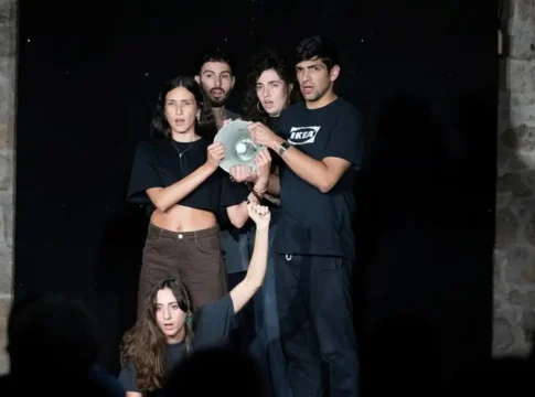 Война на сцене: израильские и палестинские голоса на театральных подмостках