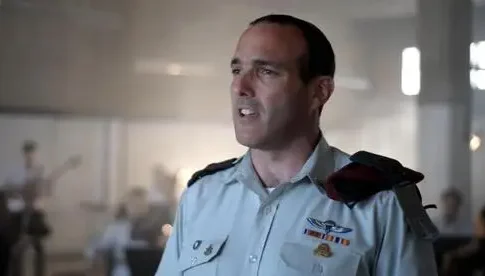 Израильский военный кантор выступит на Ханукальном шоу в Амстердаме