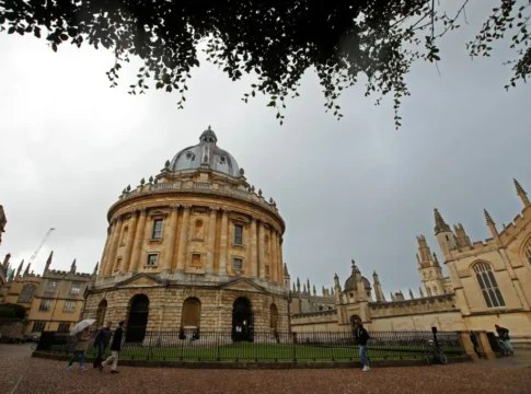 Британские университеты, включая Оксфорд и Кембридж, обвиняются в содействии военным разработкам Китая