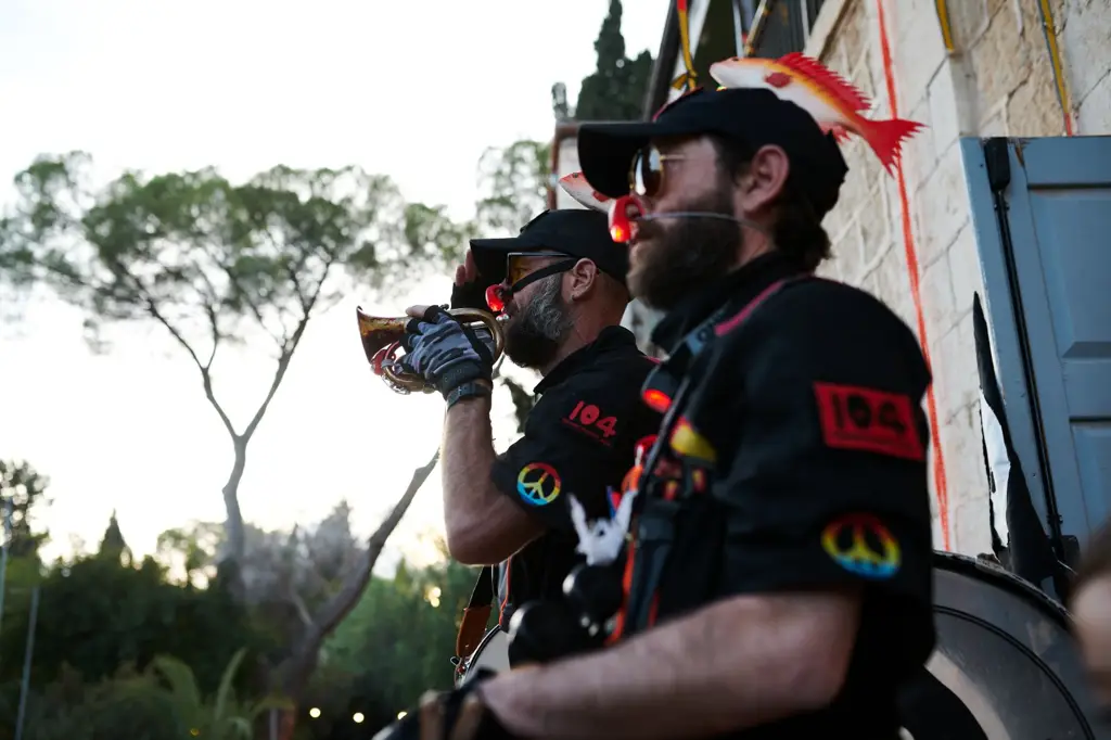 Фестиваль «Золотой ёж» открывает бесплатный уличный театральный марафон в Отуфе