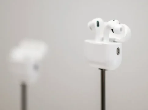 Apple AirPods Pro 3 достигли рекордно низкой цены в ходе новых распродаж