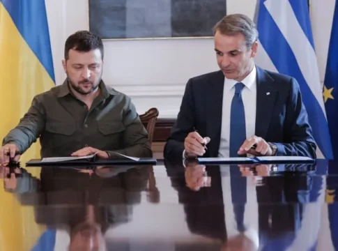 Визит Зеленского в Афины: на повестке – оружие и деньги