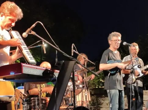 Новая песня 