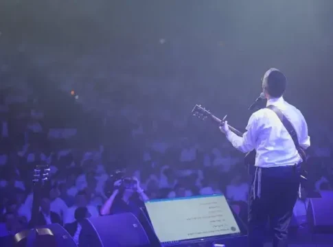 Нафтали Кампа отменяет женские места на концерте по требованию раввинов