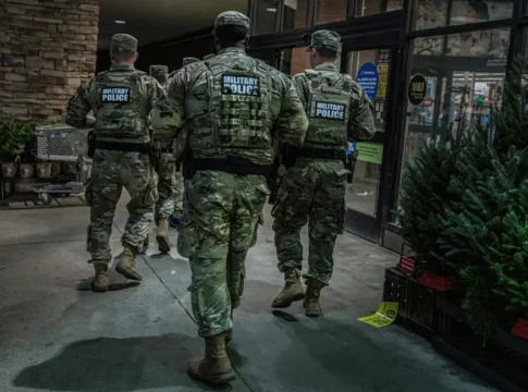 В США запущена горячая линия для жителей муниципальных квартир Мемфиса: акцент на борьбе с преступностью и нелегальной миграц