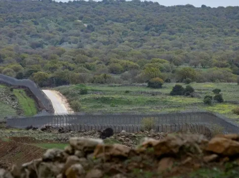 Израильтяне попытались пересечь границу с Сирией для поселения, ЦАХАЛ вернул их