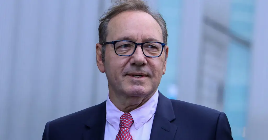 Новые обвинения в сексуальных домогательствах против Кевина Спейси