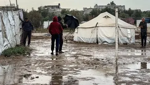 Наводнения в Газе: ХАМАС обвиняет Израиль в блокаде помощи на фоне ухудшения гуманитарной ситуации