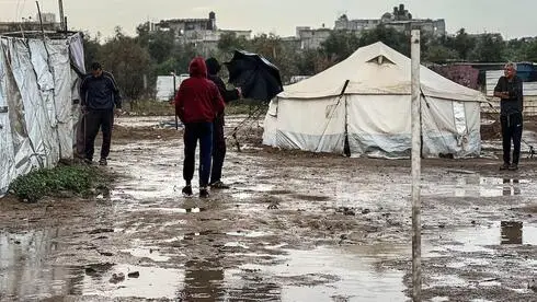 Наводнения в Газе: ХАМАС обвиняет Израиль в блокаде помощи на фоне ухудшения гуманитарной ситуации