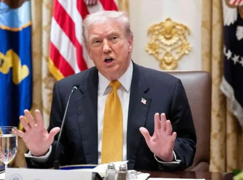 Дональд Трамп готовится к саммиту с Саудовской Аравией на фоне непогоды