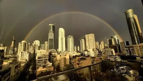 Из реалити-шоу к еврейской семье: история любви и репатриации