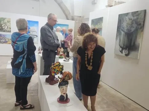 В Ашкелоне открылась шестая выставка серии «Звук и цвет»