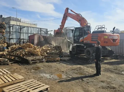 Власти Иерусалима провели масштабную операцию по очистке общественных территорий в Атароте