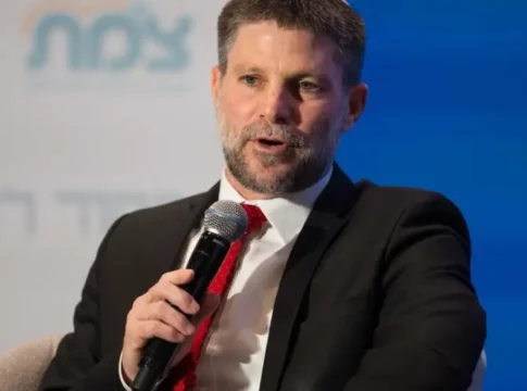 Партия «Оцма Йехудит» выступает против молочной реформы Смотрича