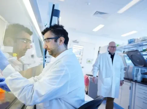 Биотехнологические стартапы стремятся превратить клетки человека в «фабрики» по производству GLP-1