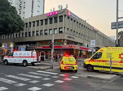 Ночь насилия: трое убитых на севере и востоке Иерусалима, двое тяжело ранены ножевыми ранениями в Тель-Авиве