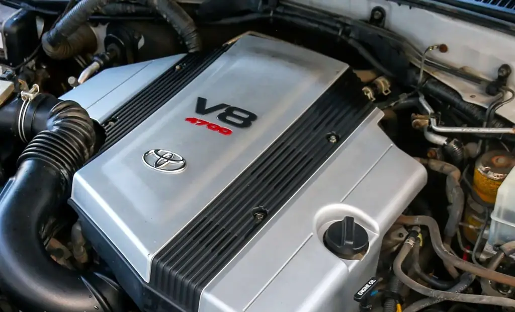 Новый V8-гибрид Toyota: от суперкаров до внедорожников и седанов