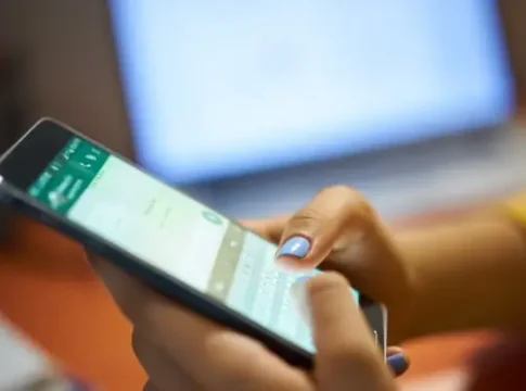 WhatsApp готовит приложение для Apple Watch: сообщения и голосовые заметки с запястья