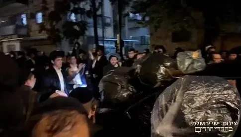 Протесты у домов депутатов: подозрения в адрес полиции и агрессивные призывы