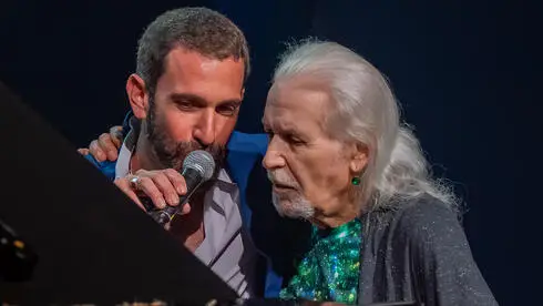 Слияние поколений и талантов: Шломи Шэбэн и Шломо Гроних покорили публику в Тель-Авиве