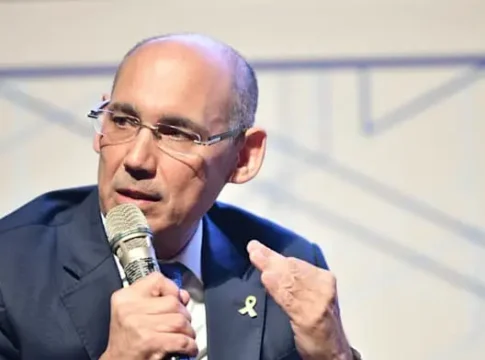 Шекель достиг трехлетнего максимума, усиливая давление на снижение процентной ставки