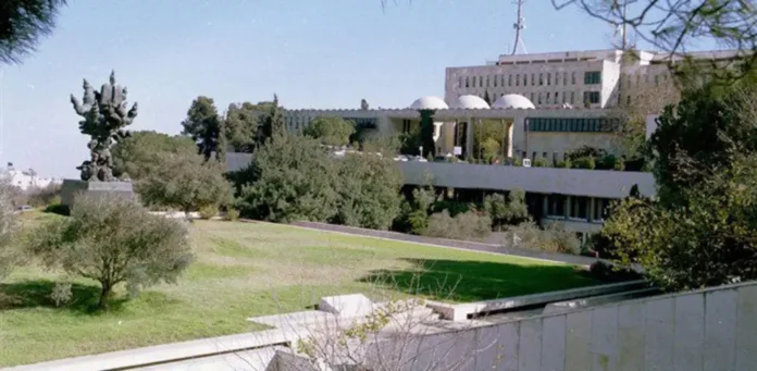 Депутат Кнессета требует экстренное обсуждение кризиса в больнице «Хадасса»