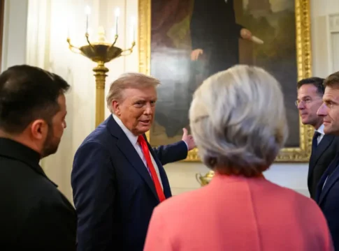 Европа пытается остановить Трампа от подписания поспешного мирного соглашения по Украине