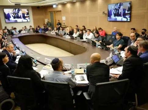 Силовые методы в комиссиях Кнессета: тревожная тенденция