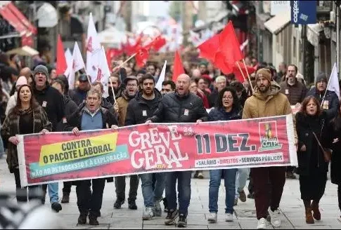 Италия и Португалия охвачены всеобщими забастовками против урезания прав трудящихся