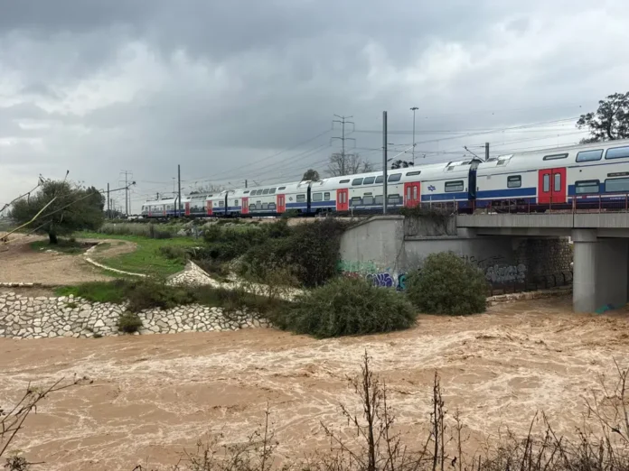 Ашдод переведен в режим максимальной готовности из-за прогнозируемых ливней